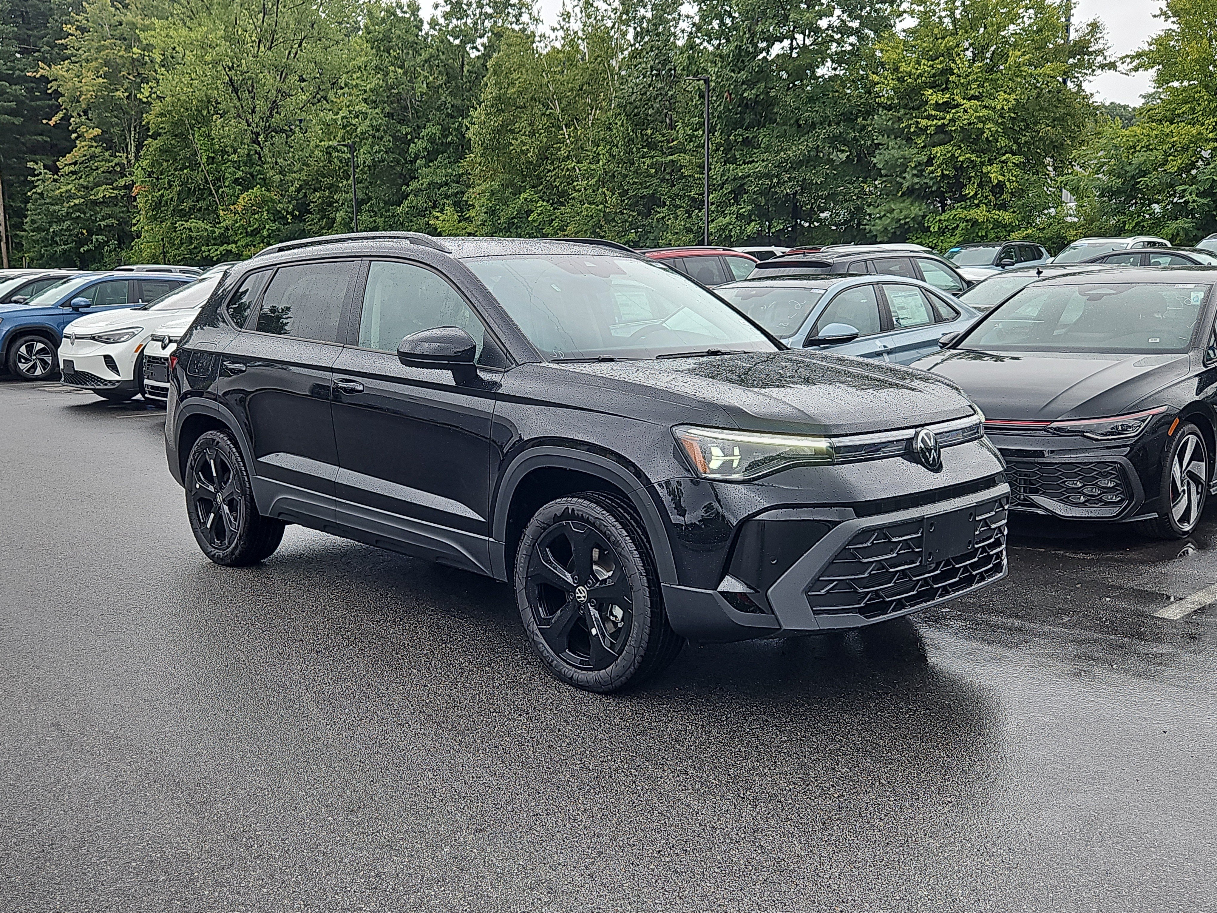 2026 Volkswagen Taos 1.5T SE Black SUV