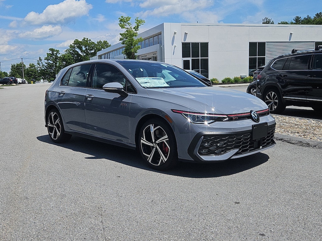 New 2026 Volkswagen Golf GTI SE 2.0T SE DSG