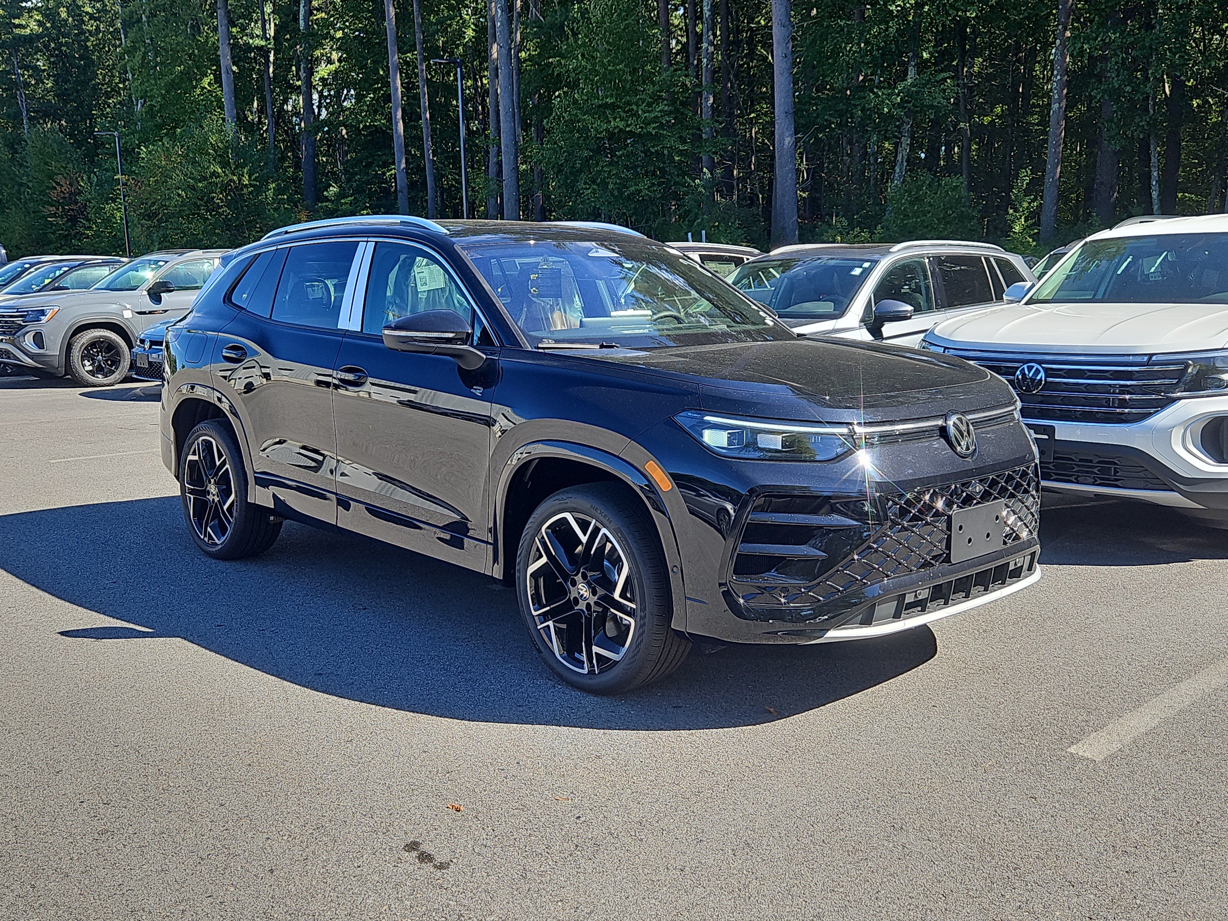 2026 Volkswagen Tiguan SEL R-Line Turbo SUV