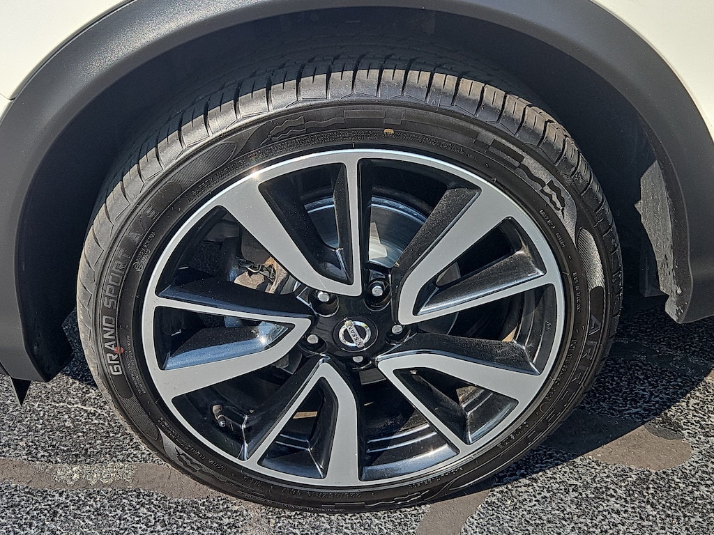 Used 2019 Nissan Rogue Sport SL FWD SL