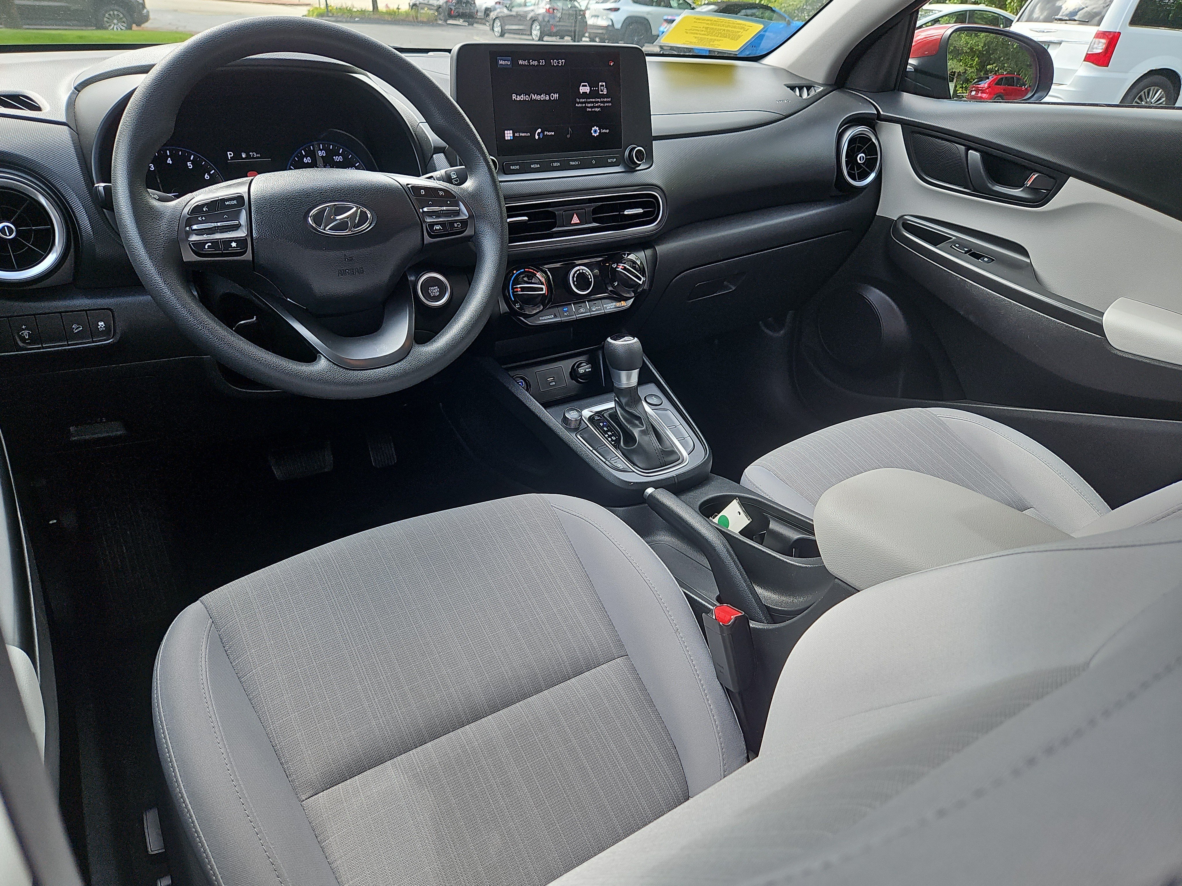 Used 2023 Hyundai Kona SEL SEL Auto AWD