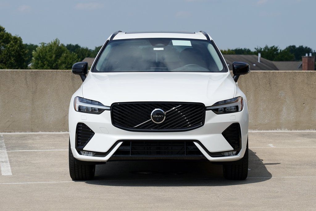 New 2026 Volvo XC60 B5 Plus SUV