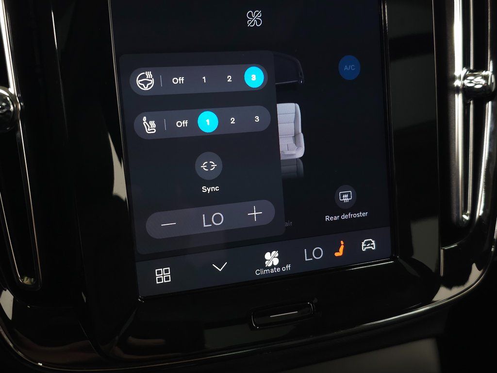 2026 Volvo XC40 Plus - Photo 23