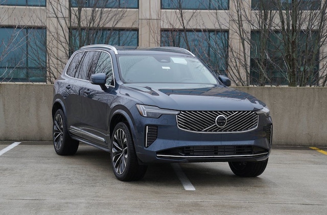 2026 Volvo XC90 plug-in hybrid T8 Plus 7-Seater eAWD SUV