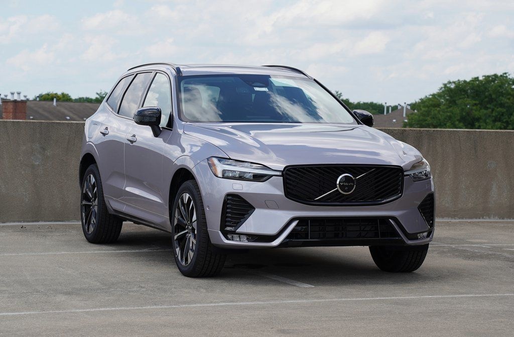 New 2026 Volvo XC60 B5 Plus SUV
