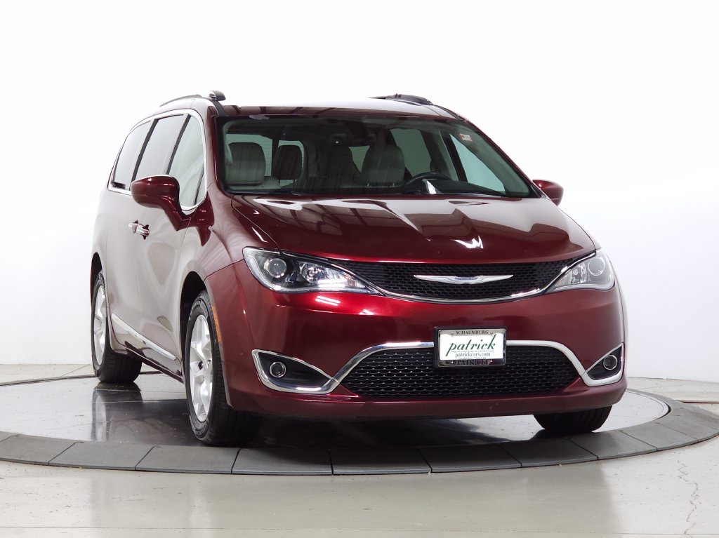 2017 Chrysler Pacifica Touring-L Plus