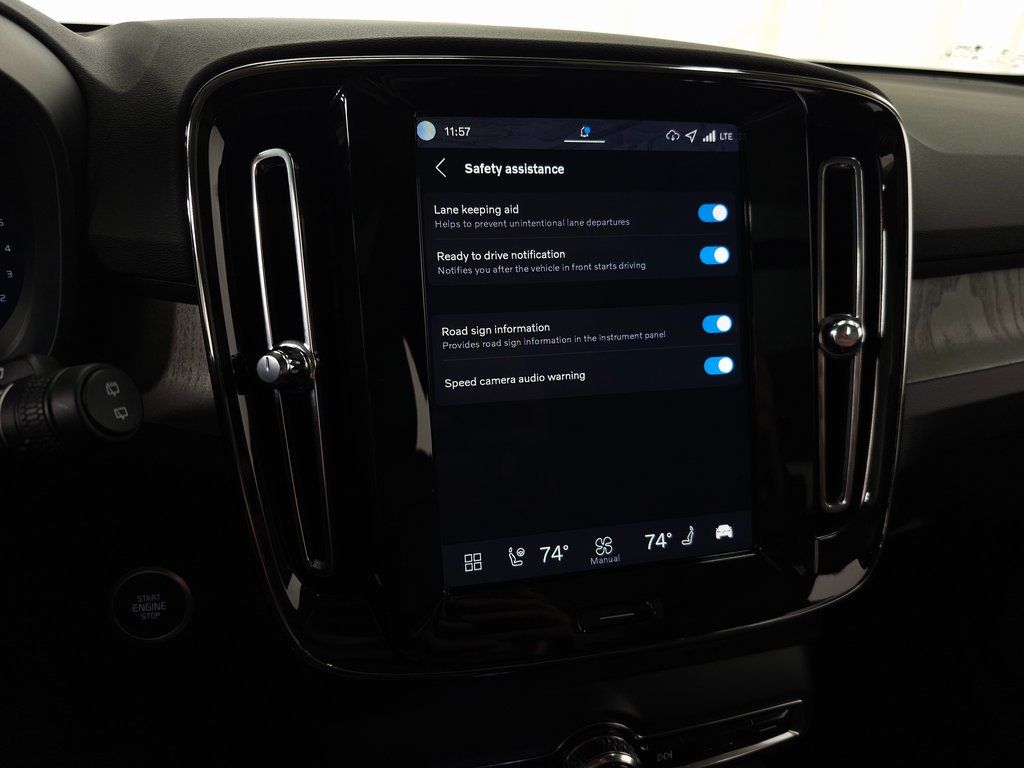 2026 Volvo XC40 Ultra - Photo 20