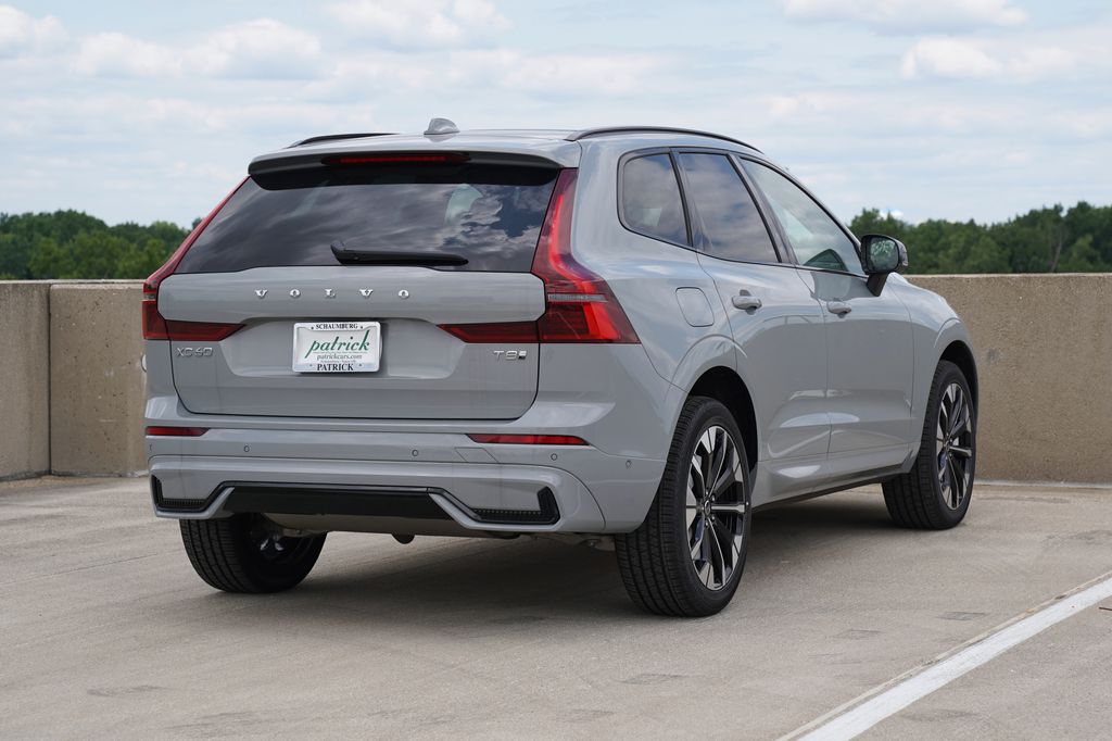 New 2026 Volvo XC60 plug-in hybrid T8 Plus SUV