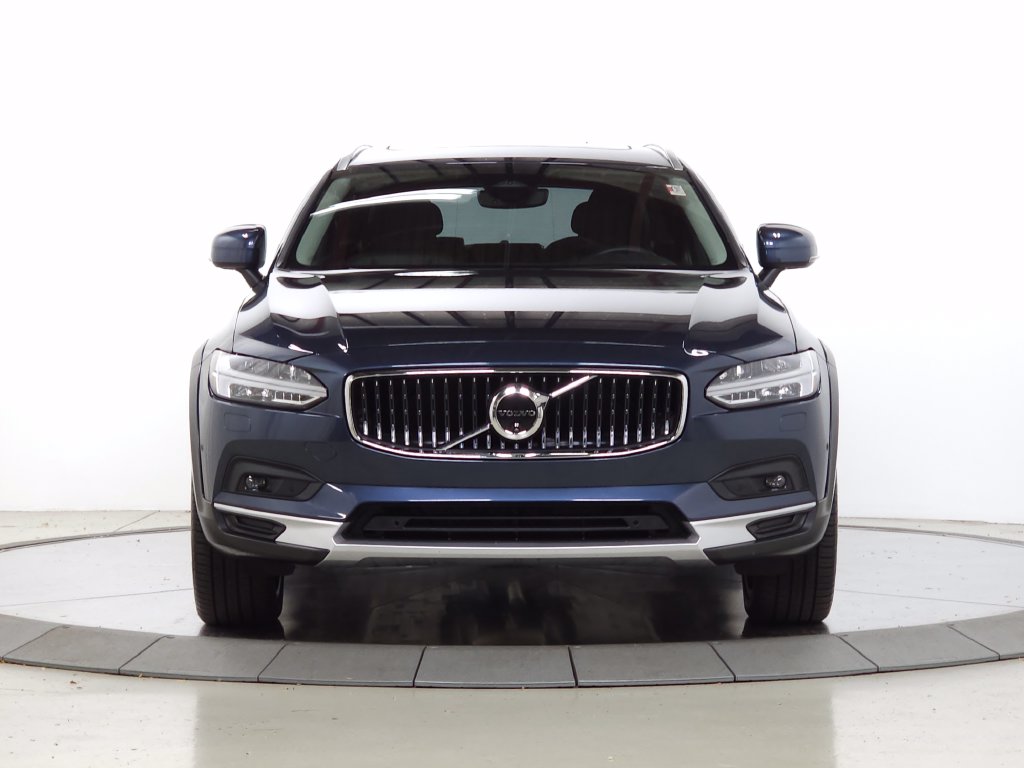 Certified 2025 Volvo V90 Cross Country B6 Wagon