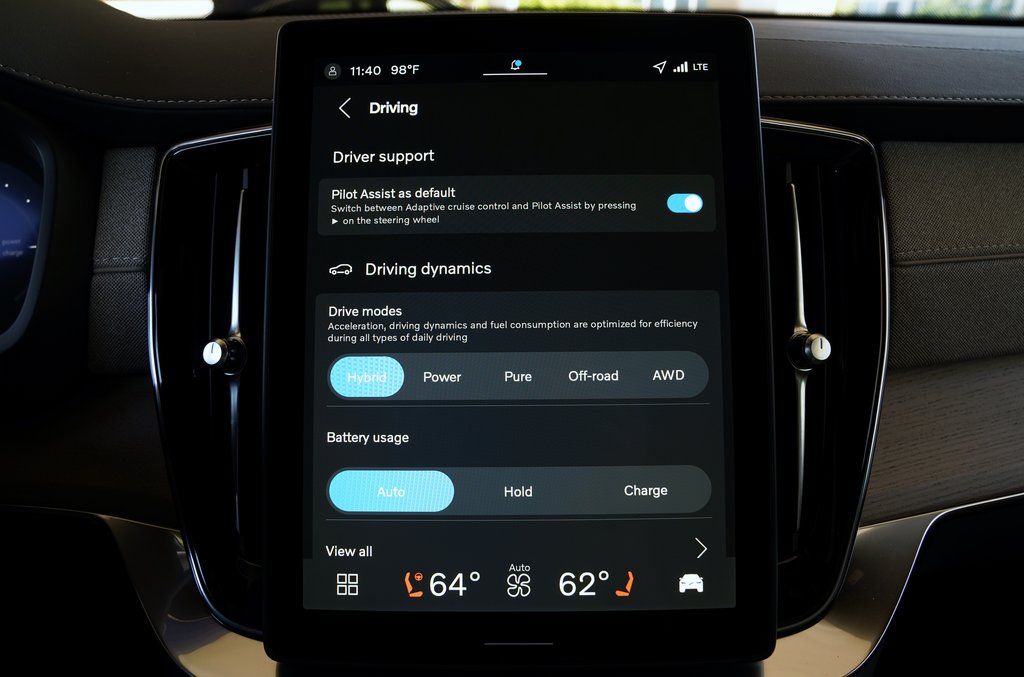 2026 Volvo XC90 Plus - Photo 16