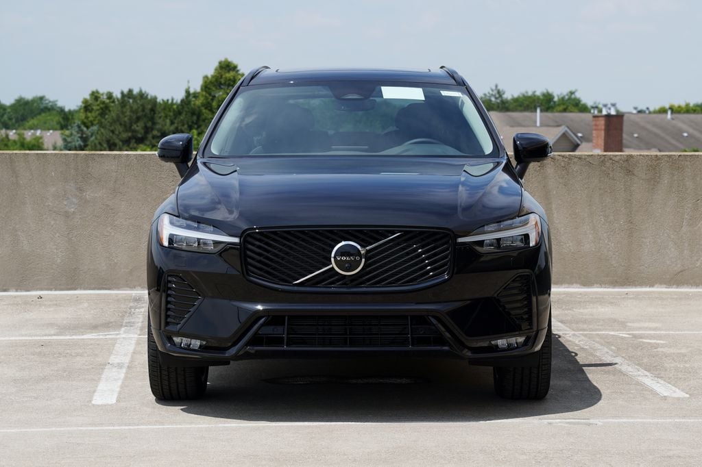 New 2026 Volvo XC60 B5 Plus SUV