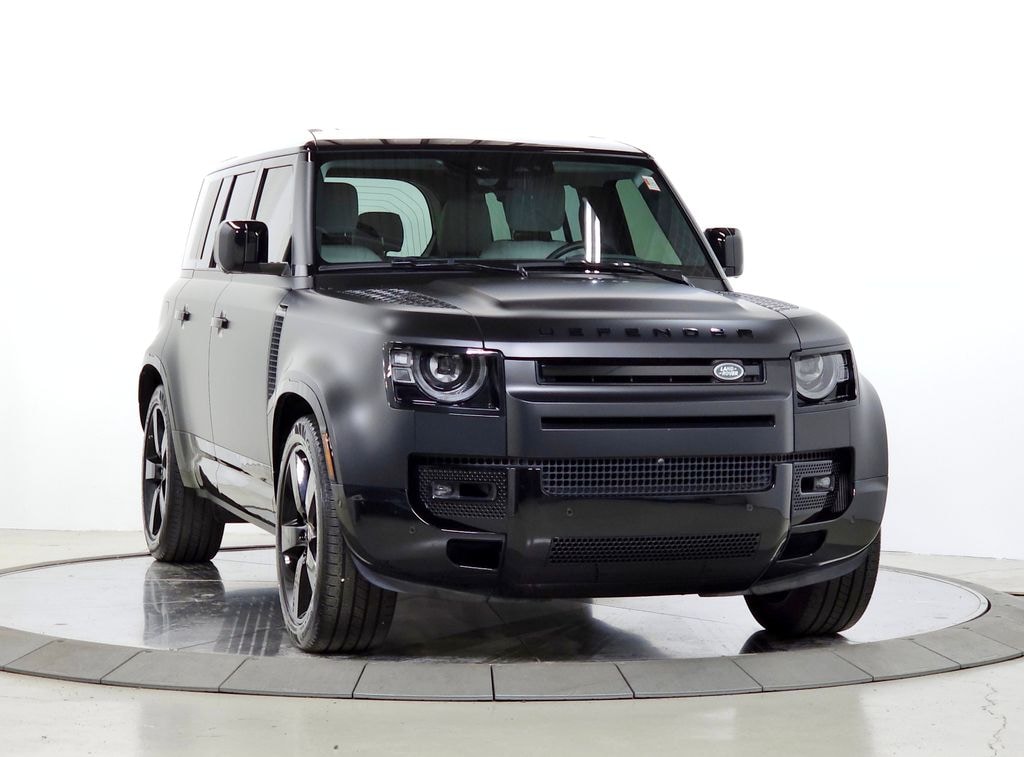Used 2025 Land Rover Defender 110 X-Dynamic SE SUV