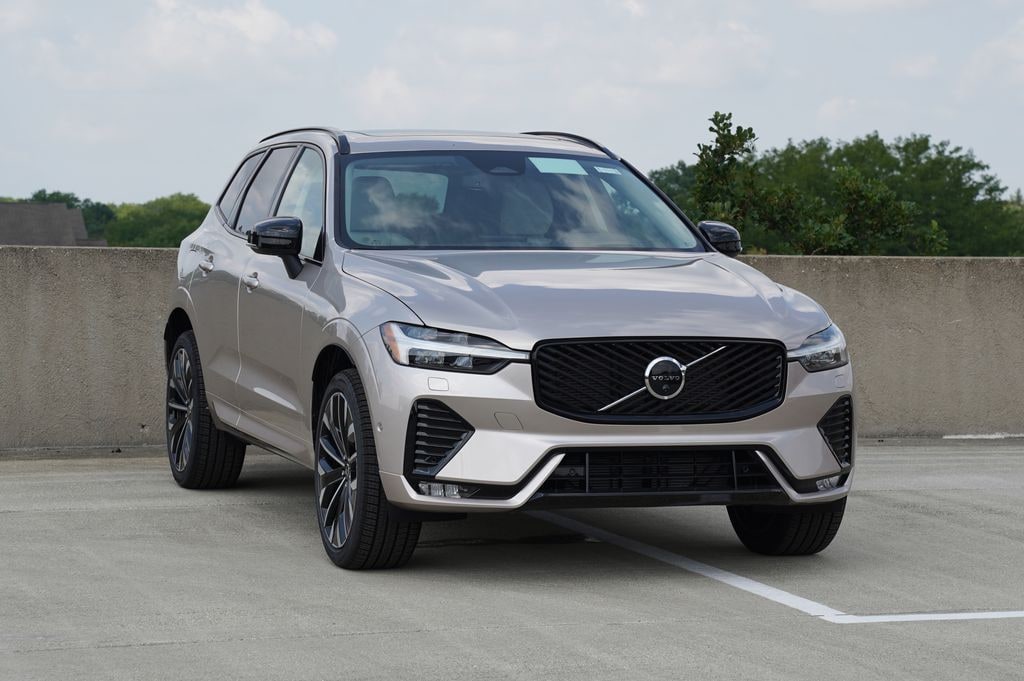 New 2027 Volvo XC60 B5 Ultra SUV