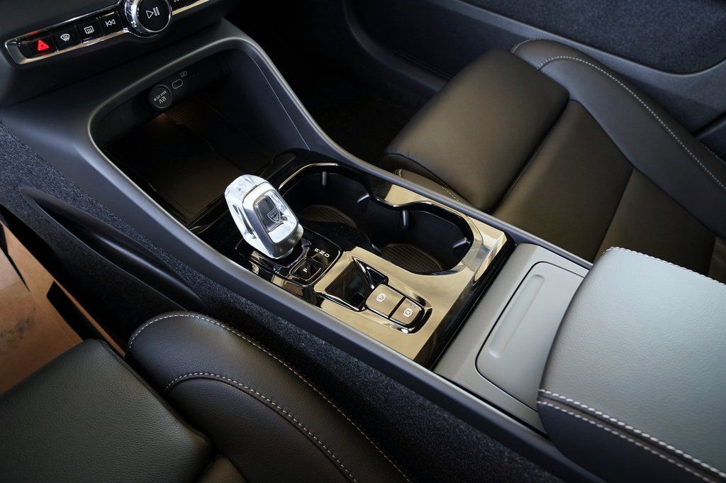2026 Volvo XC40 Ultra - Photo 23