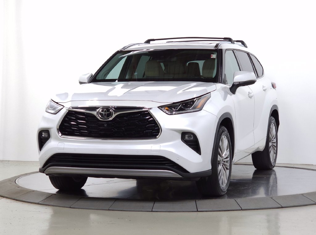 Used 2022 Toyota Highlander Platinum SUV
