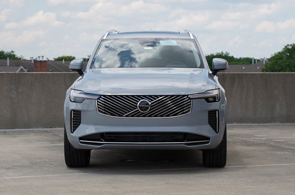 New 2026 Volvo XC90 B6 Plus 7-Seater SUV