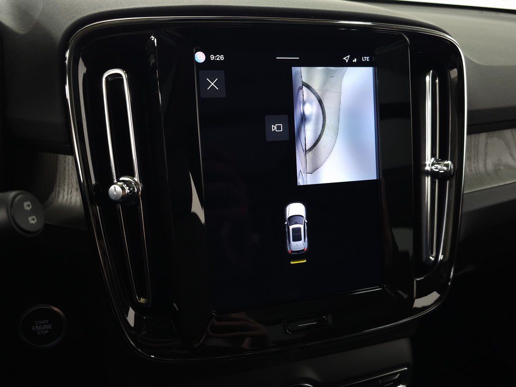 2026 Volvo XC40 Plus - Photo 22