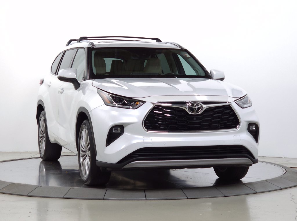 Used 2022 Toyota Highlander Platinum SUV