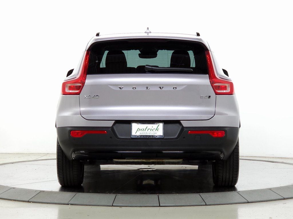 2026 Volvo XC40 Plus - Photo 6