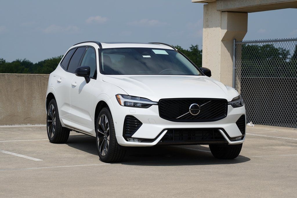 New 2026 Volvo XC60 B5 Plus SUV