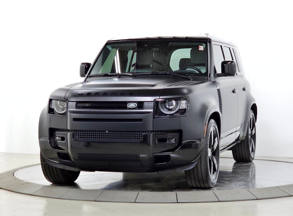Used 2025 Land Rover Defender 110 X-Dynamic SE SUV