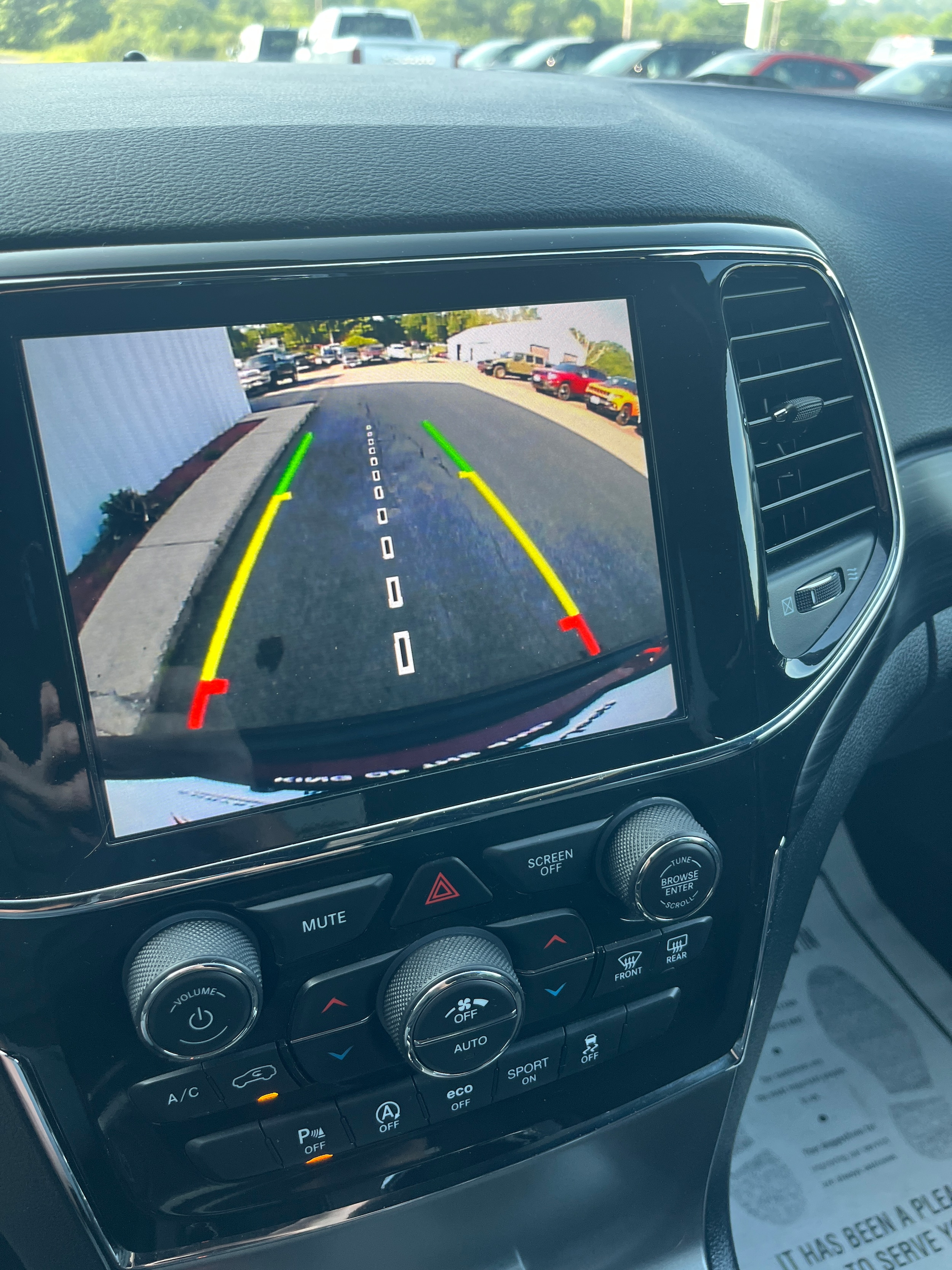 2022 Jeep Grand Cherokee WK Laredo E - Photo 12