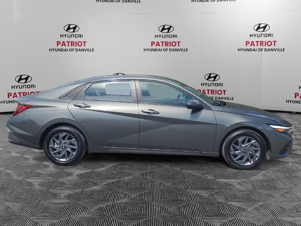 Used 2024 Hyundai Elantra SEL Sedan