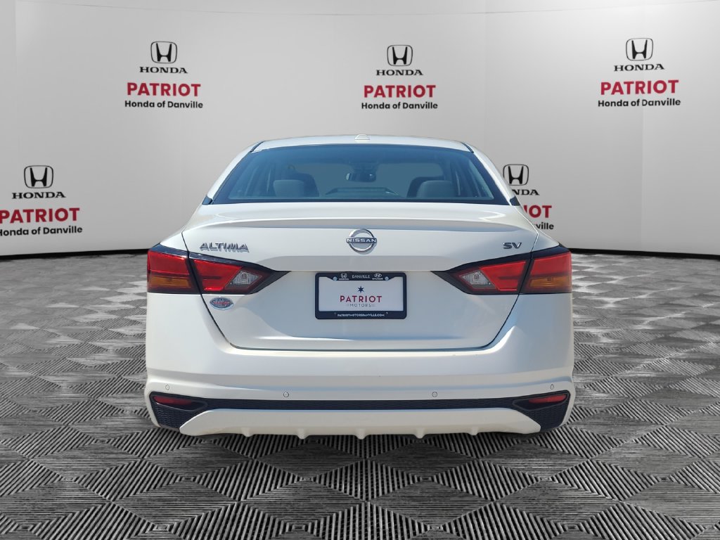 Used 2024 Nissan Altima 2.5 SV Sedan