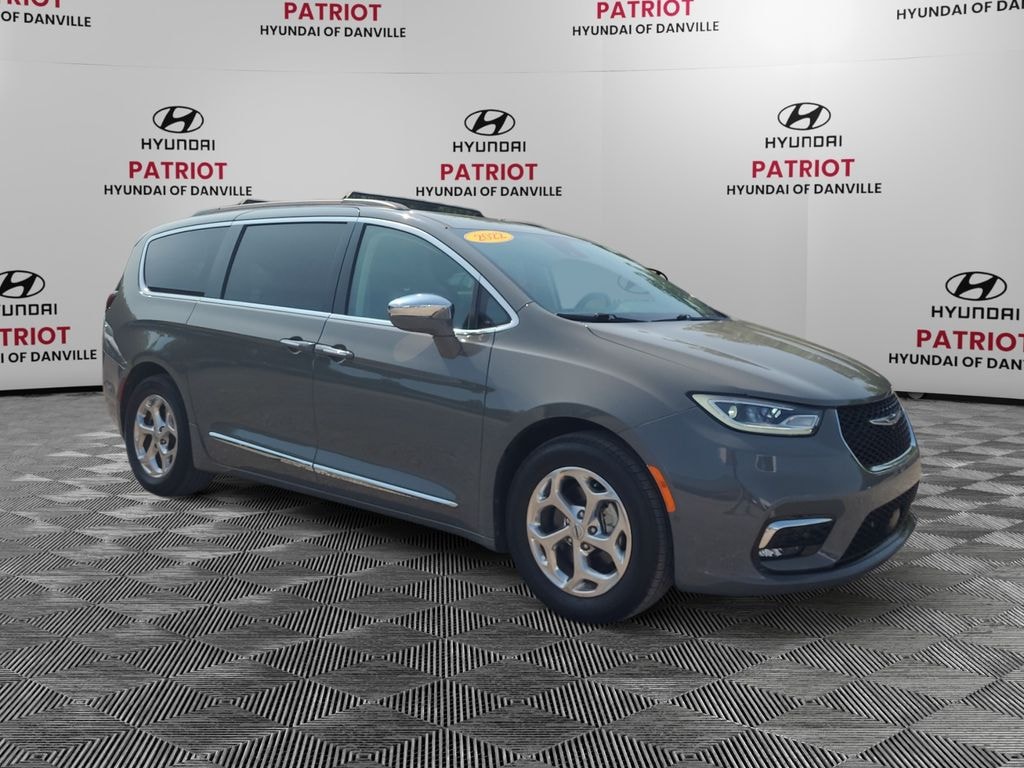 Used 2022 Chrysler Pacifica Limited Minivan/Van