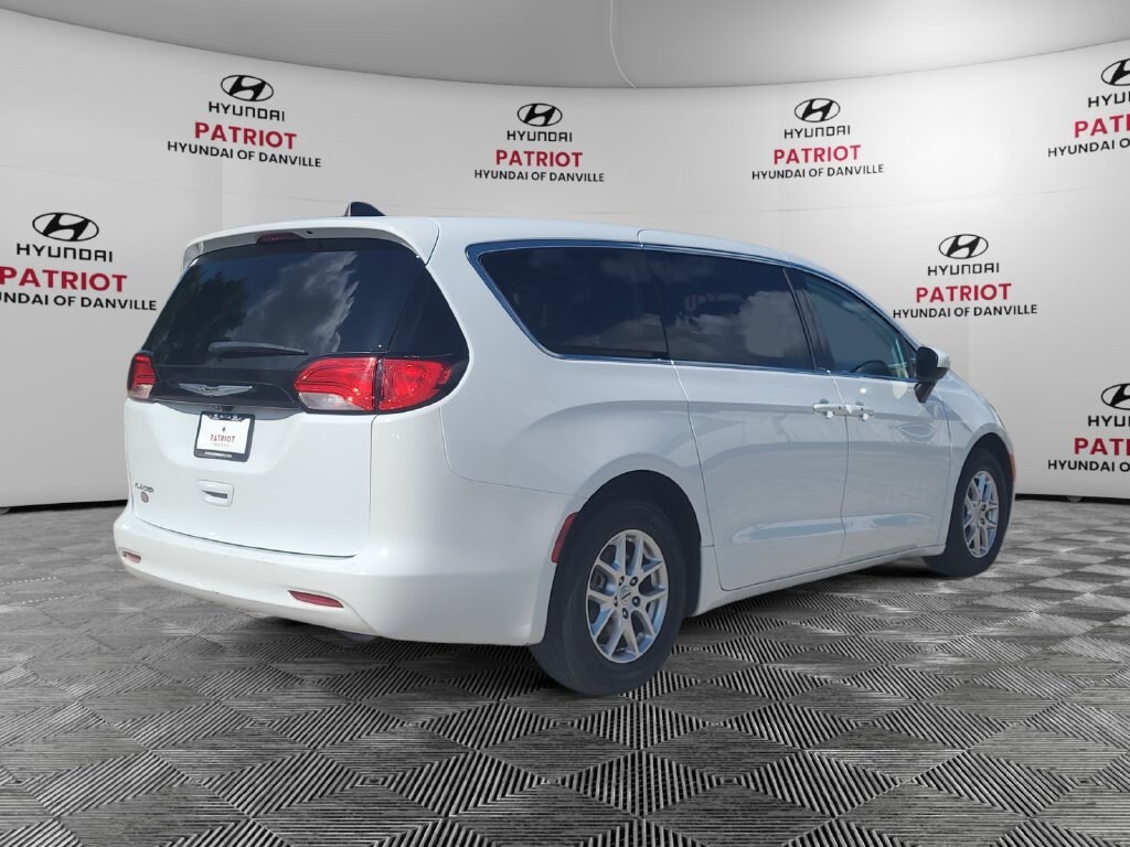 Used 2023 Chrysler Voyager LX Minivan/Van