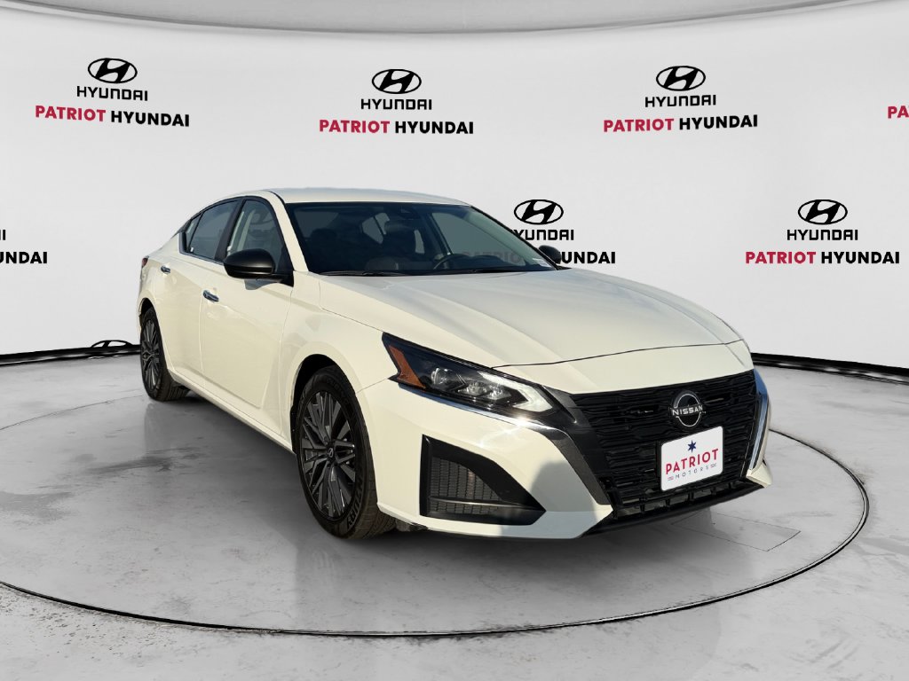 2025 Nissan Altima
