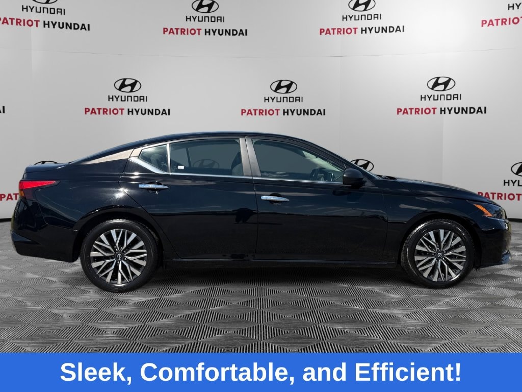 Used 2024 Nissan Altima 2.5 SV Sedan