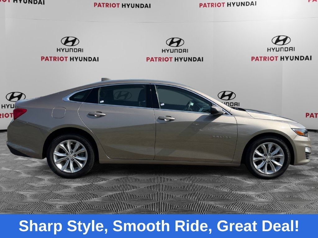 1G1ZD5ST8SF120640