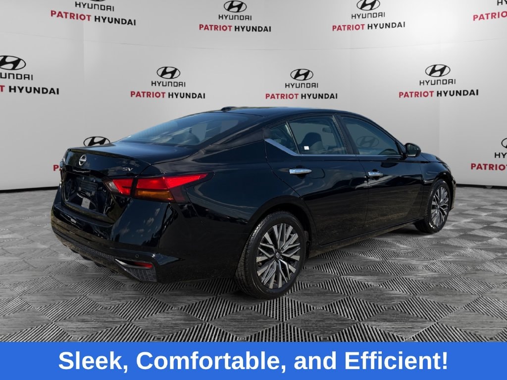 Used 2024 Nissan Altima 2.5 SV Sedan