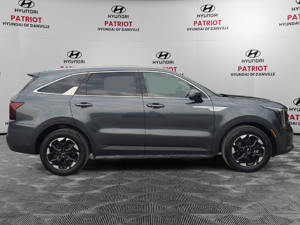 Used 2025 Kia Sorento S SUV