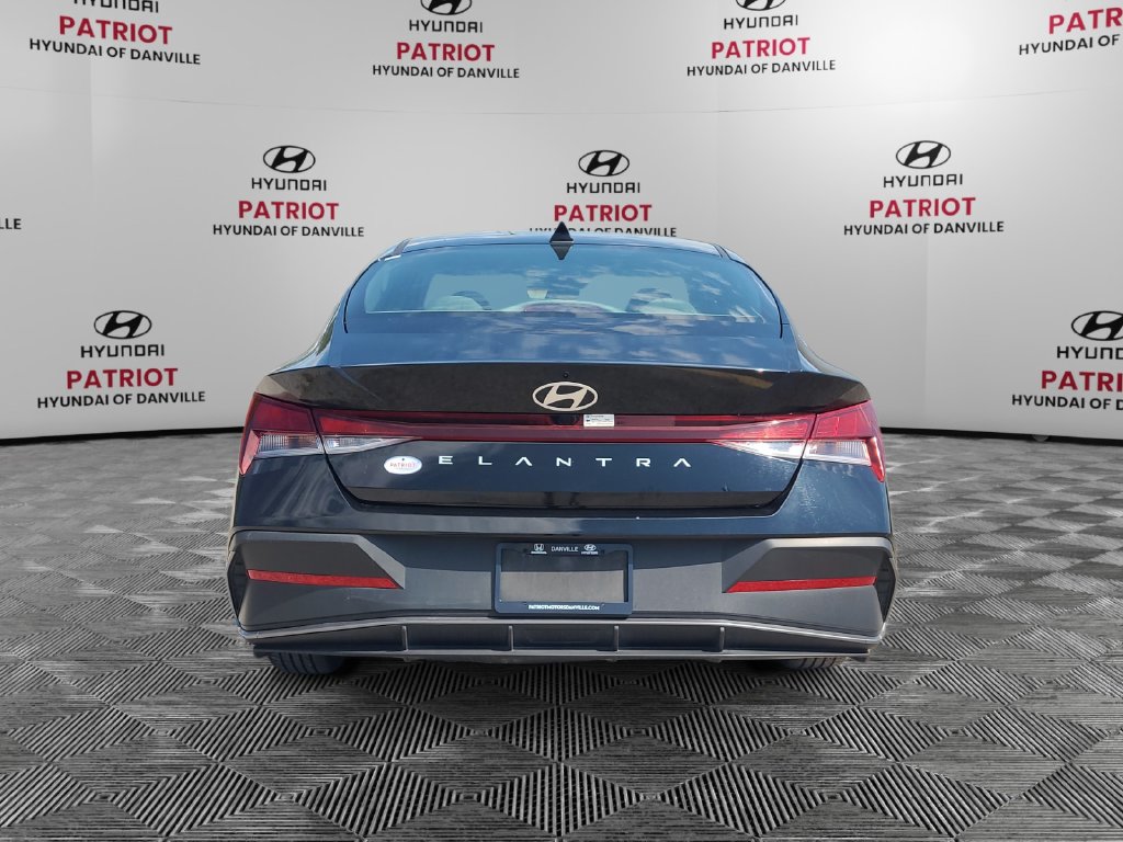 Used 2024 Hyundai Elantra SEL Sedan