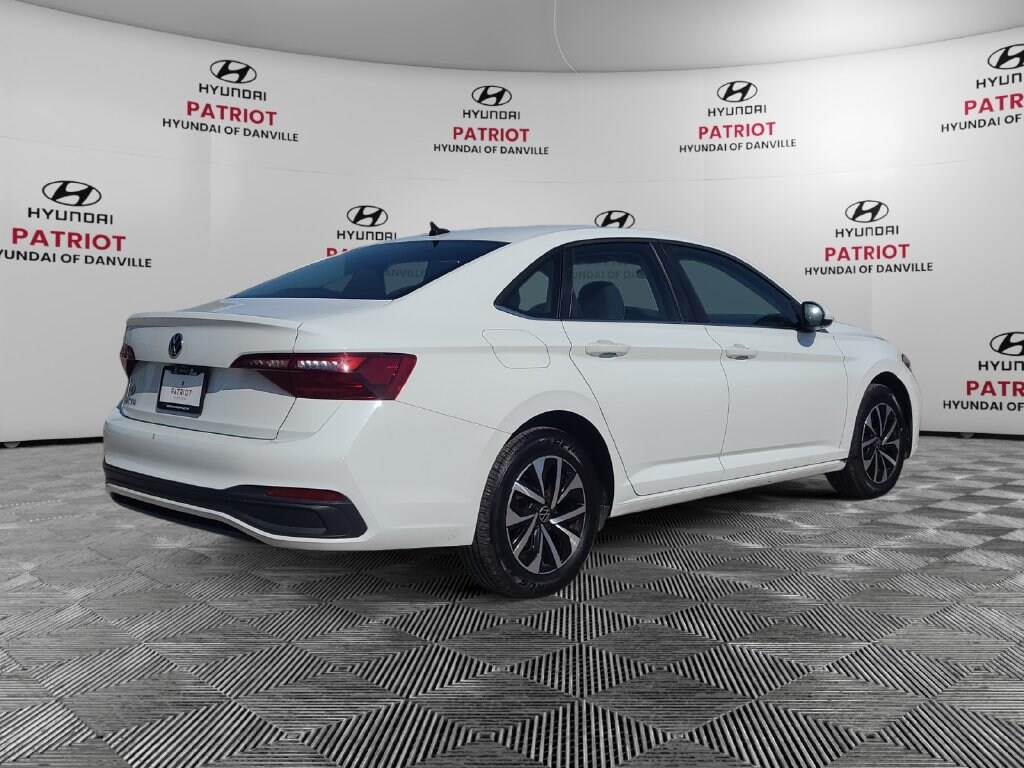 Used 2024 Volkswagen Jetta 1.5T S Sedan
