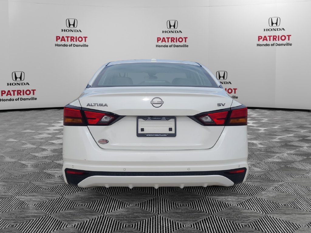 Used 2024 Nissan Altima 2.5 SV Sedan