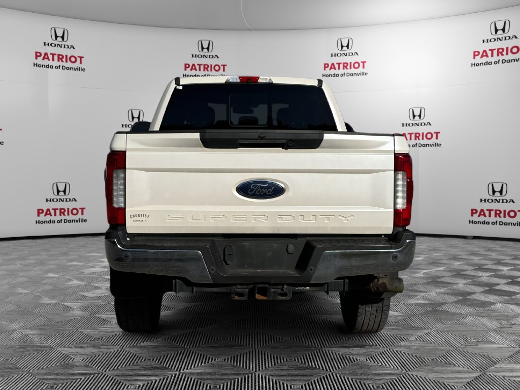 Used 2019 Ford F-250SD Lariat Truck