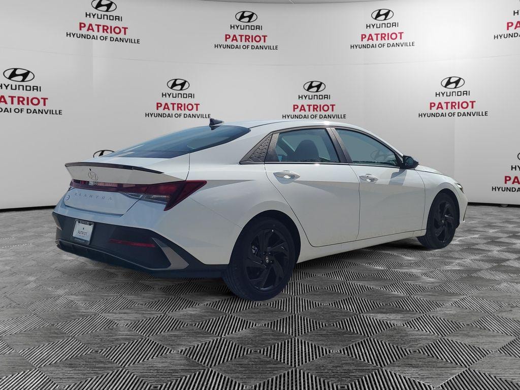 New 2026 Hyundai Elantra SEL Sport Sedan