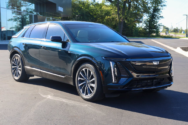  Cadillac Lyriq