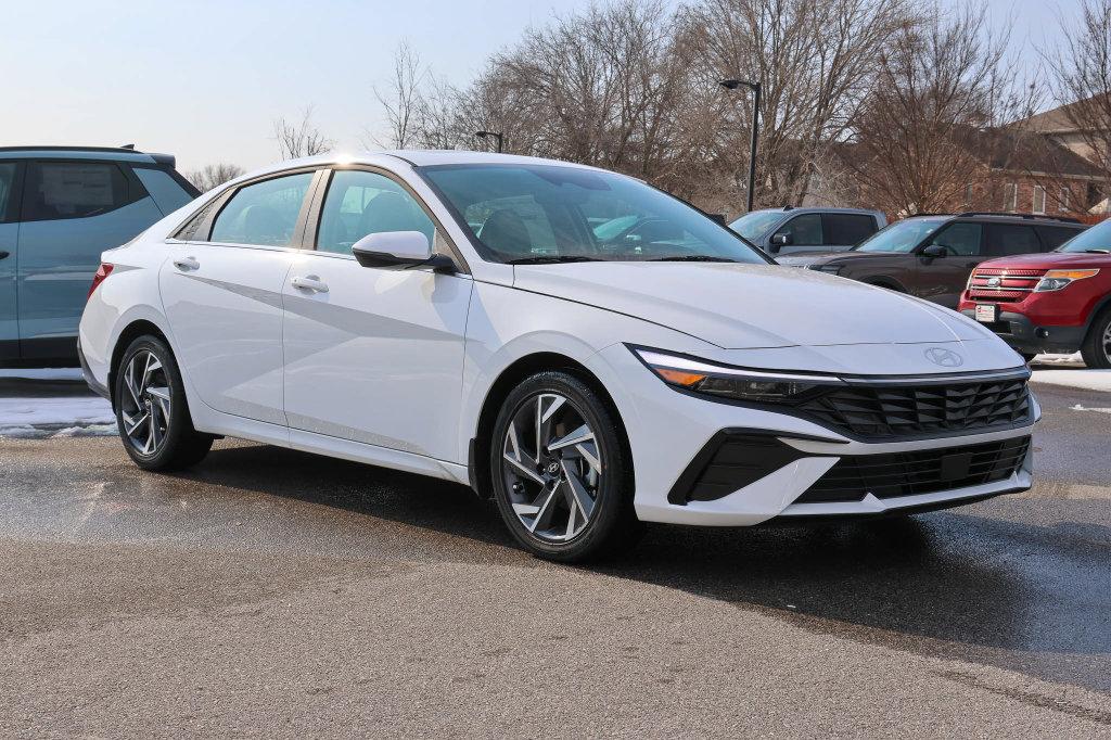 New 2026 Hyundai Elantra Limited Sedan
