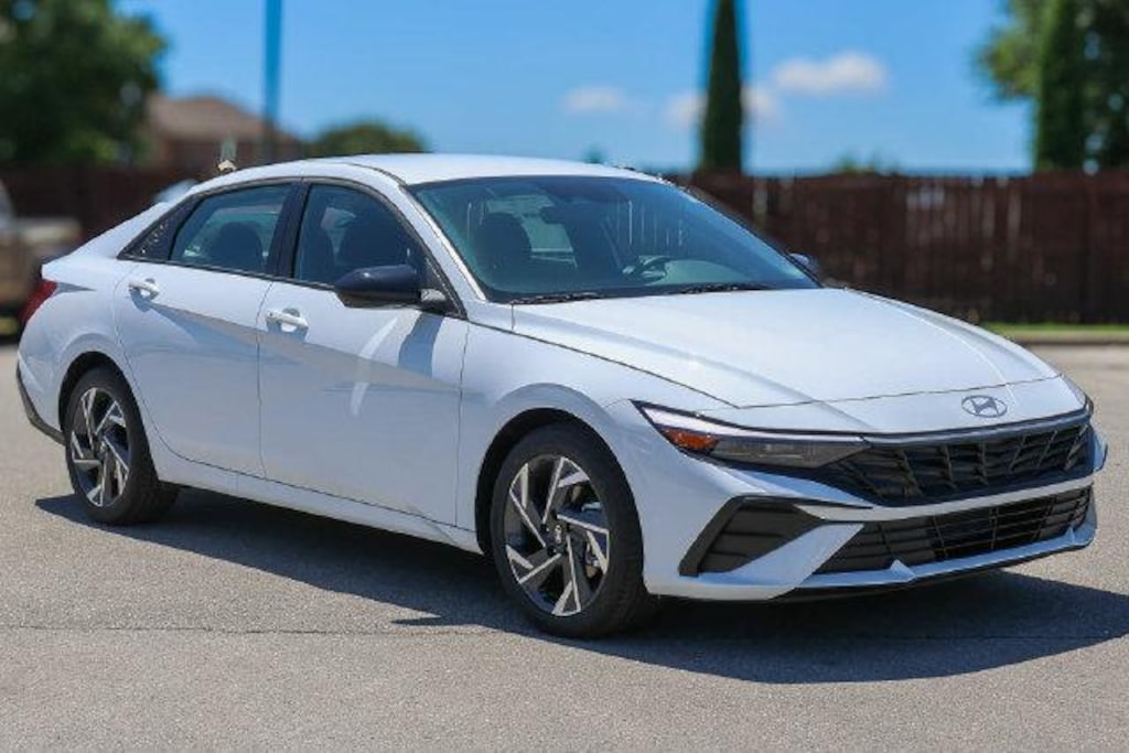 New 2026 Hyundai Elantra SEL Sport Sedan