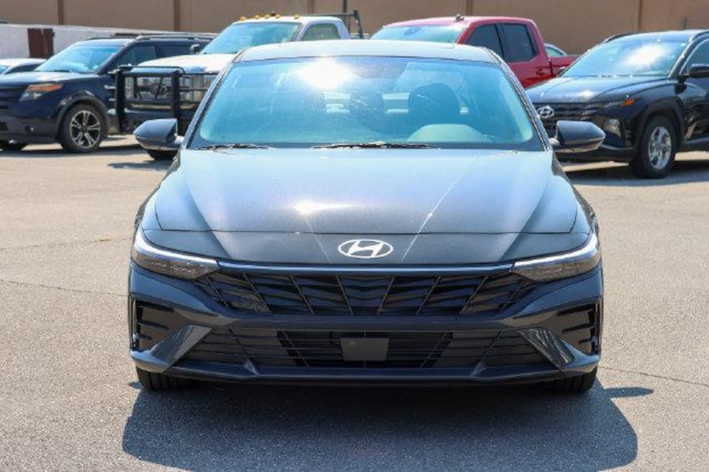 New 2026 Hyundai Elantra Limited Sedan