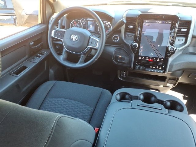 2026 RAM 2500 Tradesman - Photo 4
