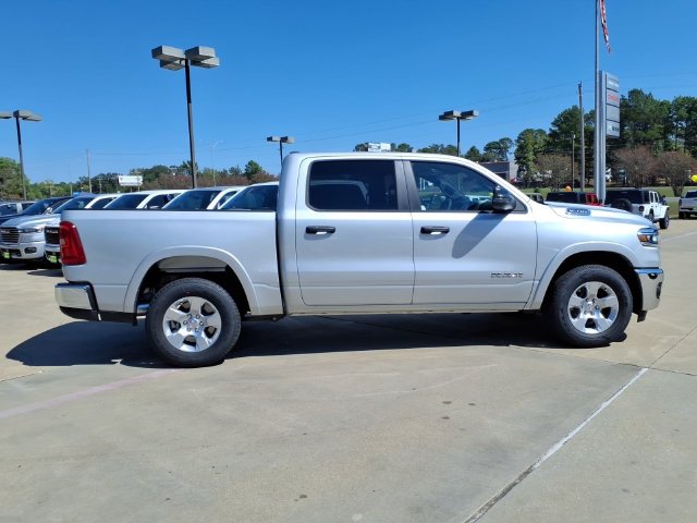 New 2027 Ram 1500 LONE STAR CREW CAB 4X2 5'7 BOX Pickup