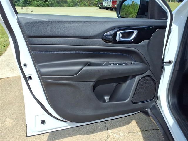 2026 Jeep Compass Latitude Altitude - Photo 19