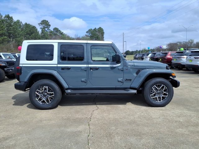 New 2026 Jeep Wrangler 4-DOOR SAHARA Sport Utility