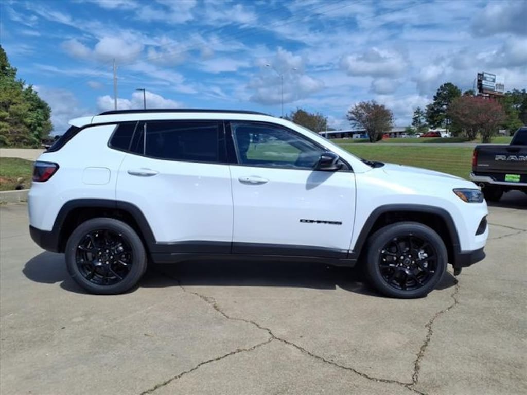 New 2026 Jeep Compass LATITUDE ALTITUDE 4X4 Sport Utility