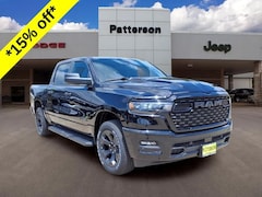 2026 Ram 1500 EXPRESS CREW CAB 4X4 5'7 BOX Pickup